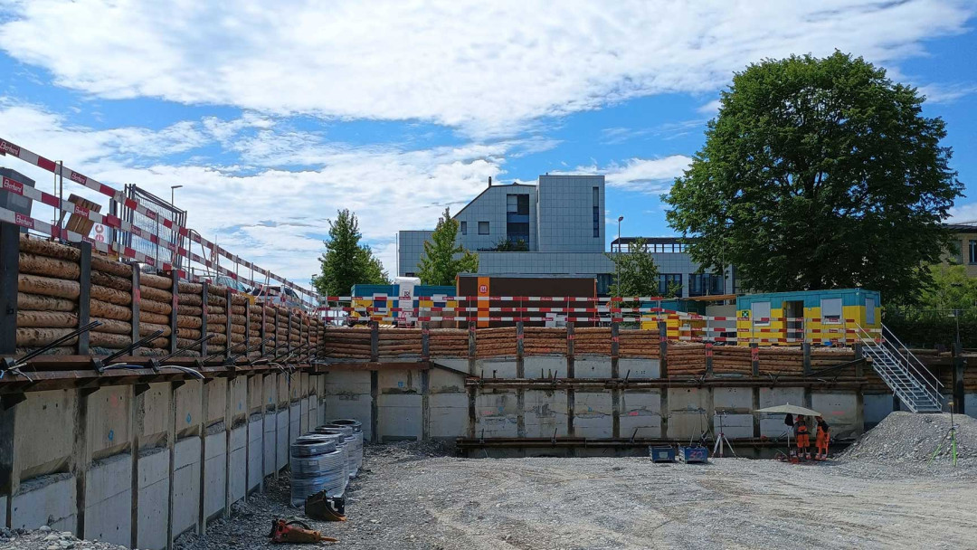 Neubau Wohn Gewerbehaus, Deformationsmessung, Baugrube, ING PLUS